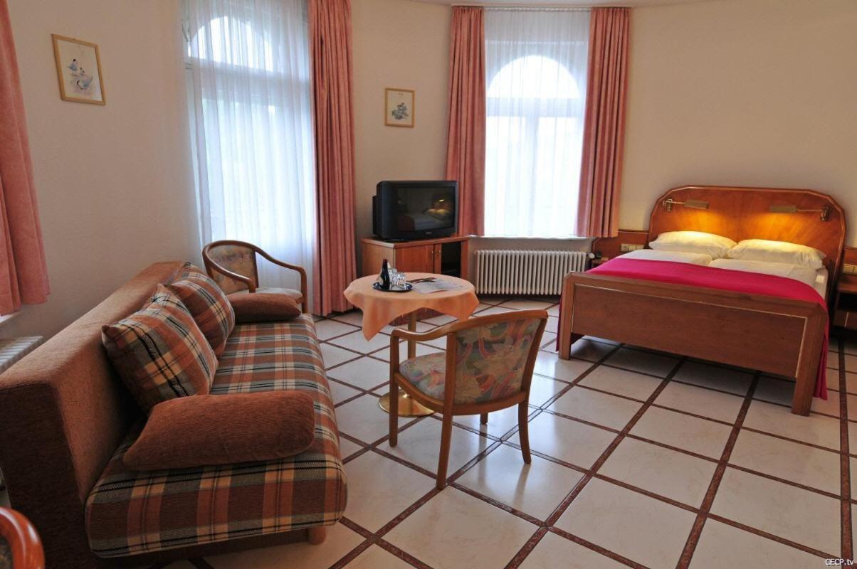 Hotel Haus Reichert Baden-Baden Habitación foto